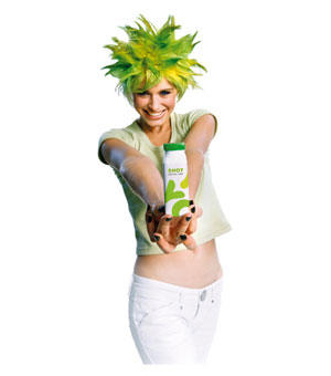 Bild aus der Marketing-Kampagne von Tetra Pak zur Einführung der "Kartonflasche".