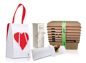 Siegerlösungen des STI Design Awards 2014: Herzverpackung für Valentinstag (1. Preis), Kartonverpackung für Reis (2. Preis), To Go-Verpackung für Bratwürste „Wurst-Case“  (3. Preis) und eine generische Online-Versandverpackung (Sonderpreis Innovation).