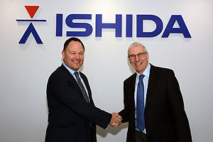 Dave Tiso (li.) übernimmt die Ishida Europe Geschäftsführung von Graham Clements (re.).
